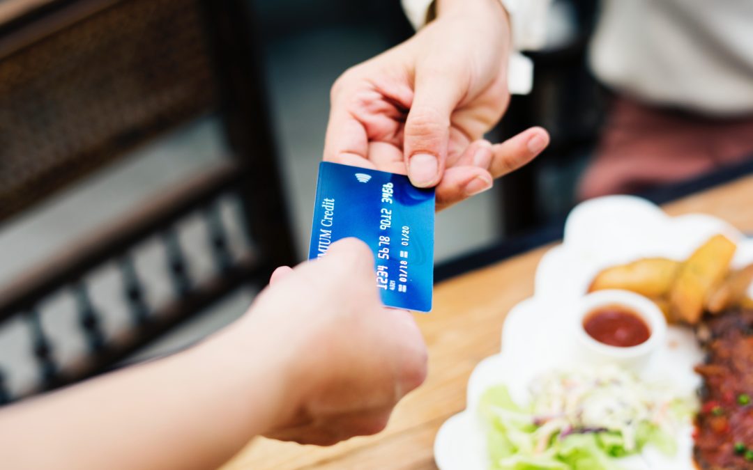 4 Types of Reward Credit Cards To Have In Your Wallet