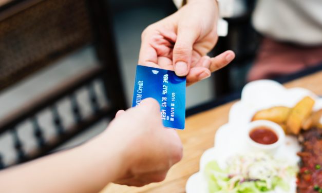 4 Types of Reward Credit Cards To Have In Your Wallet